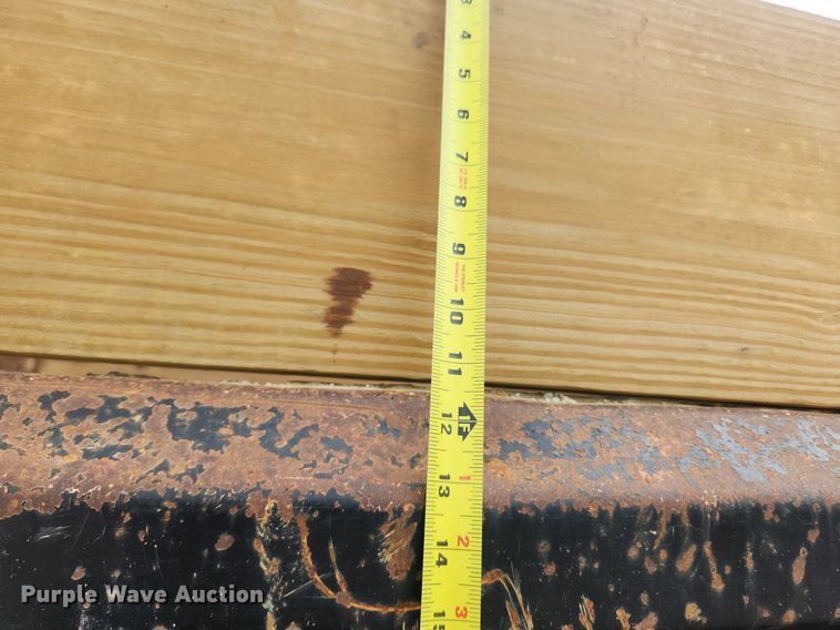 image for item OK9582 1999 International 4700  dump truck