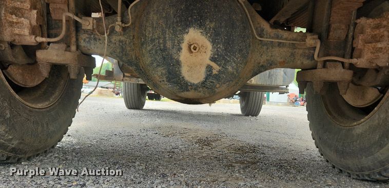 image for item OK9582 1999 International 4700  dump truck