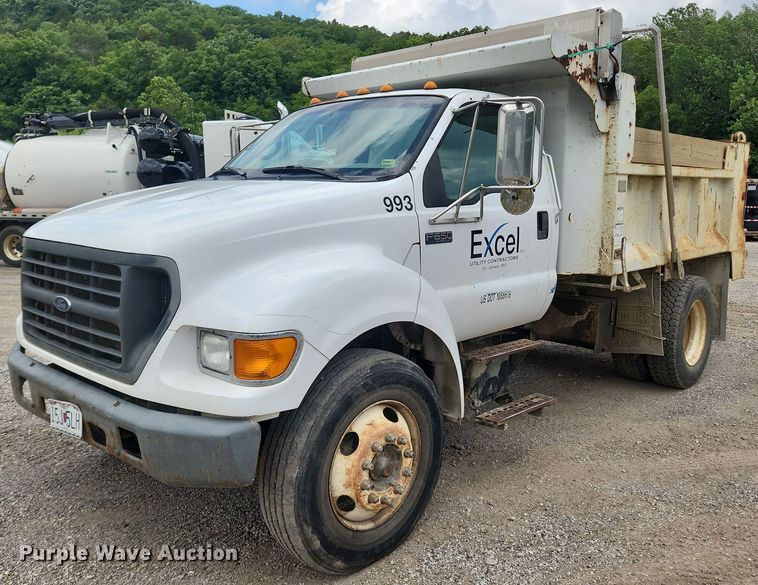 image for item OK9583 2003 Ford F650 Super Duty XL  dump truck