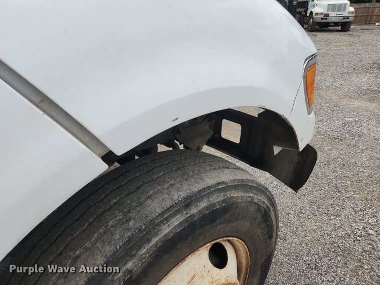 image for item OK9583 2003 Ford F650 Super Duty XL  dump truck