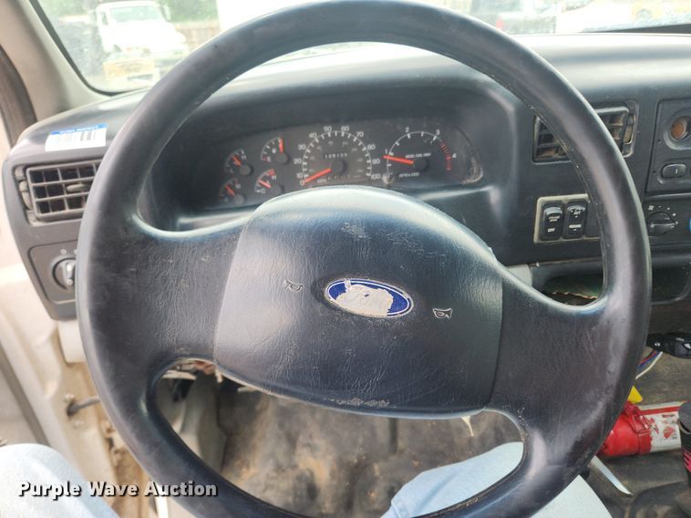 image for item OK9583 2003 Ford F650 Super Duty XL  dump truck