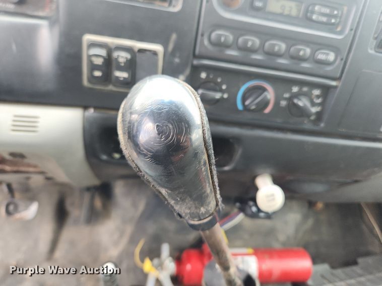 image for item OK9583 2003 Ford F650 Super Duty XL  dump truck