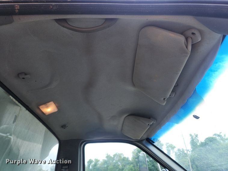 image for item OK9583 2003 Ford F650 Super Duty XL  dump truck