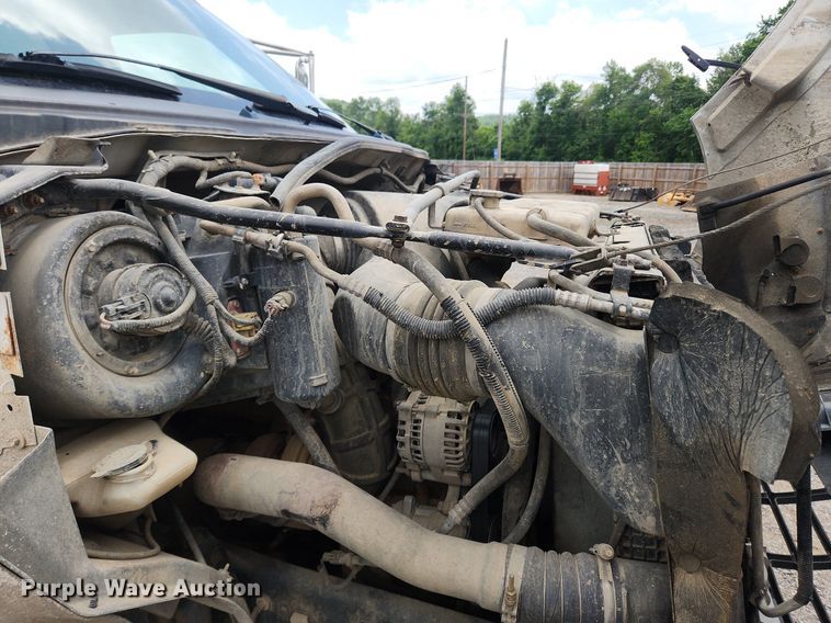 image for item OK9583 2003 Ford F650 Super Duty XL  dump truck