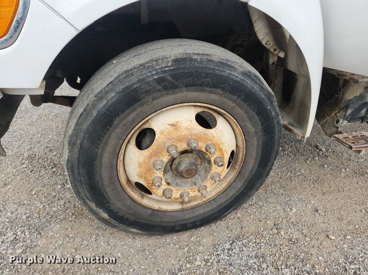 image for item OK9583 2003 Ford F650 Super Duty XL  dump truck