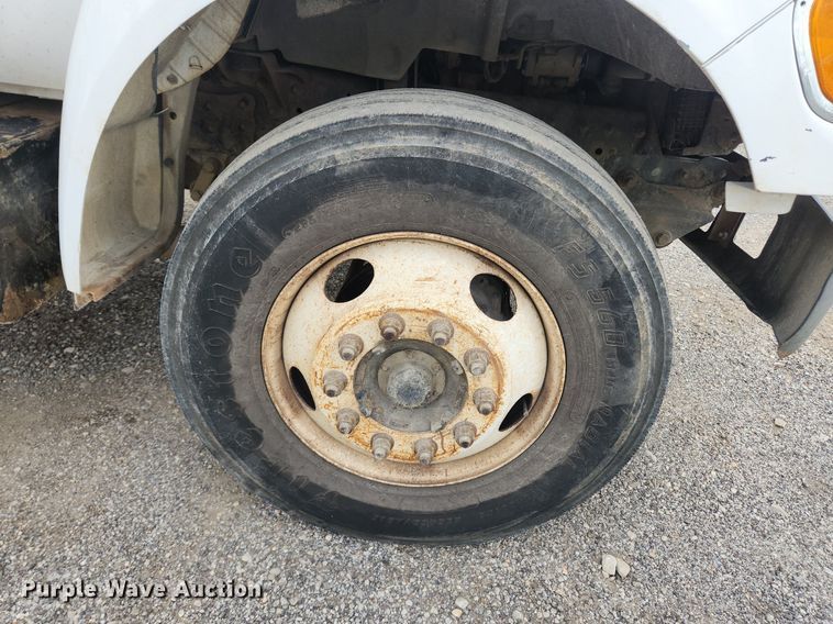 image for item OK9583 2003 Ford F650 Super Duty XL  dump truck