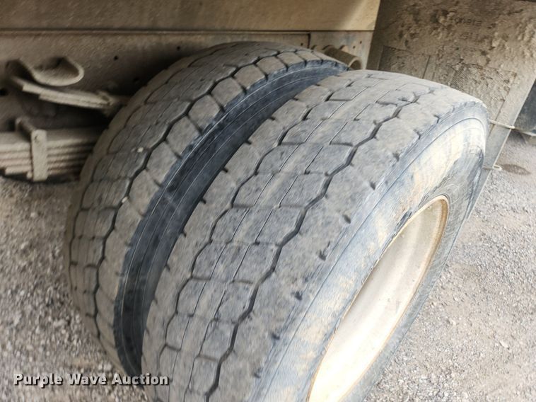 image for item OK9583 2003 Ford F650 Super Duty XL  dump truck