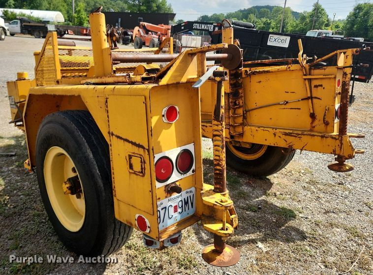 image for item OK9587 1970 Hogg H135BEPBW84  reel trailer