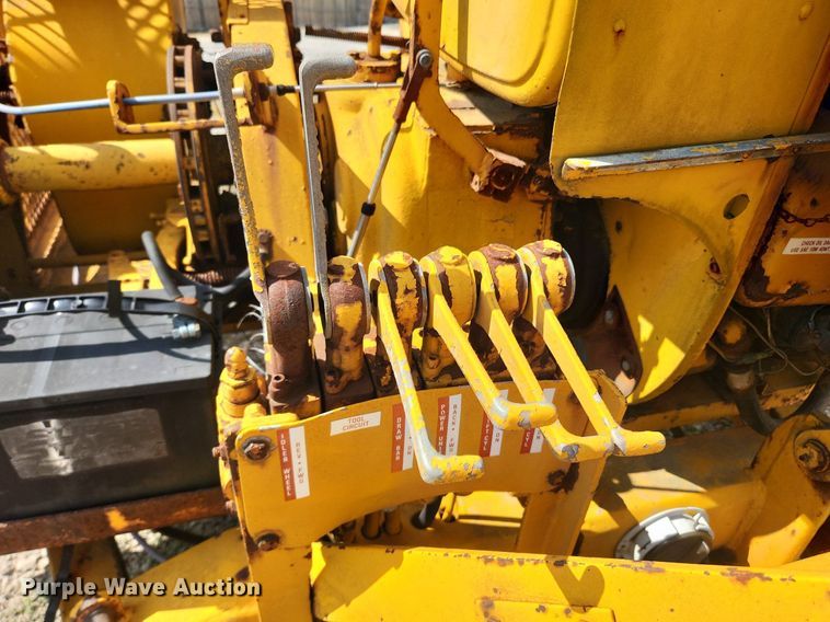 image for item OK9587 1970 Hogg H135BEPBW84  reel trailer