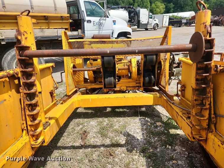 image for item OK9587 1970 Hogg H135BEPBW84  reel trailer