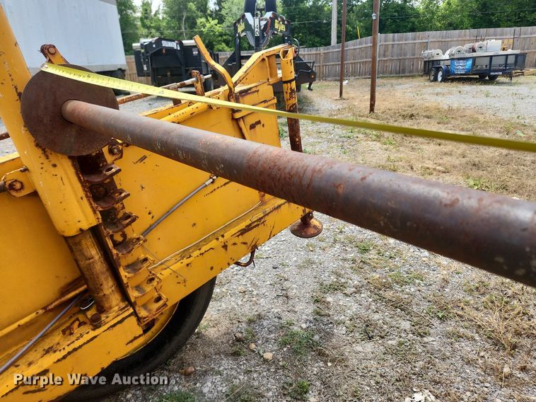 image for item OK9587 1970 Hogg H135BEPBW84  reel trailer