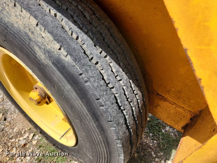 image for item OK9587 1970 Hogg H135BEPBW84  reel trailer