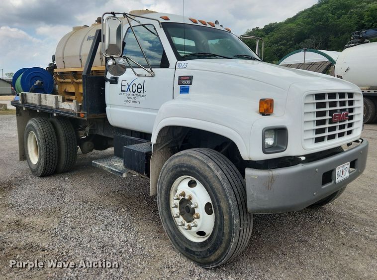 image for item OK9588 1999 GMC C7500  flatbed truck