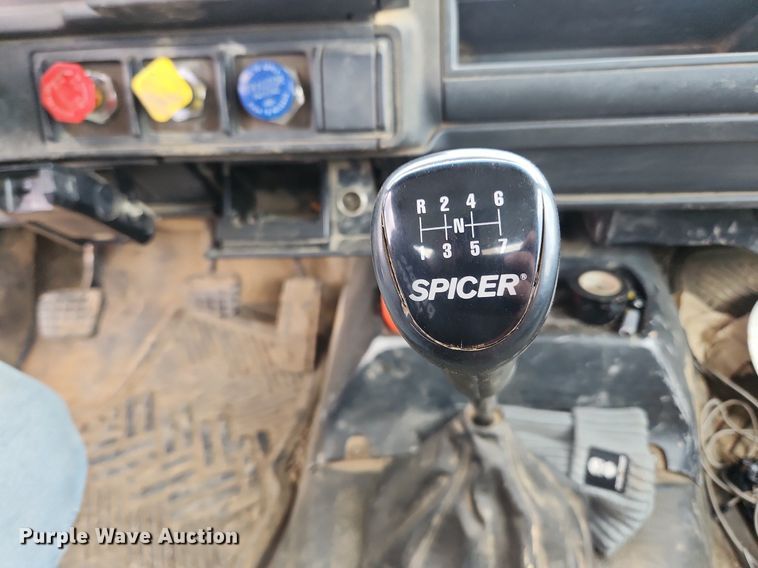 image for item OK9588 1999 GMC C7500  flatbed truck