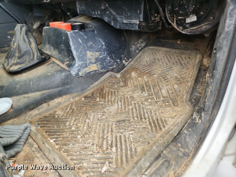 image for item OK9588 1999 GMC C7500  flatbed truck