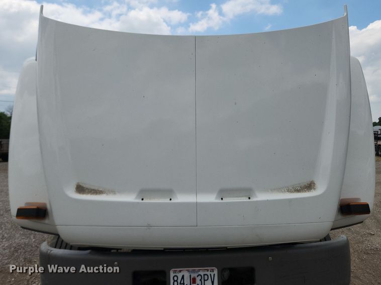 image for item OK9588 1999 GMC C7500  flatbed truck