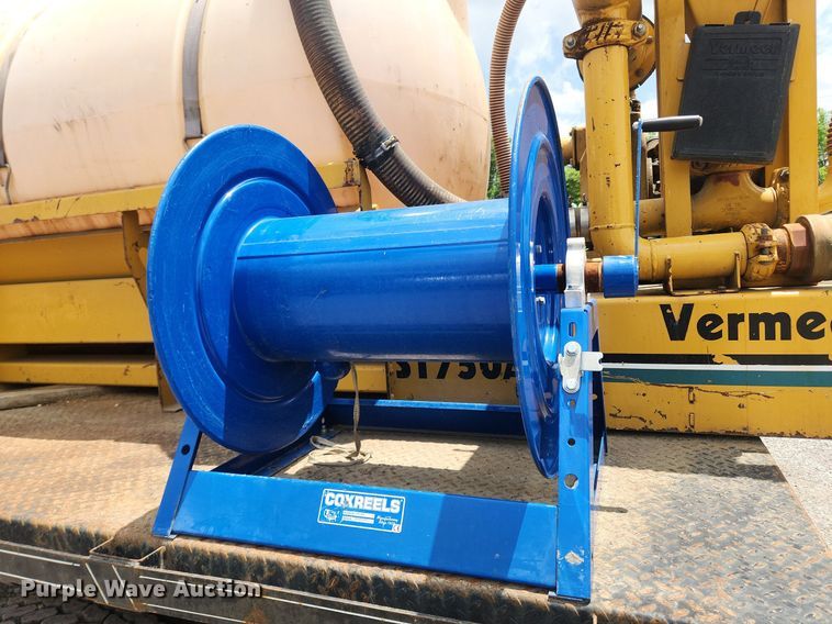 image for item OK9588 1999 GMC C7500  flatbed truck