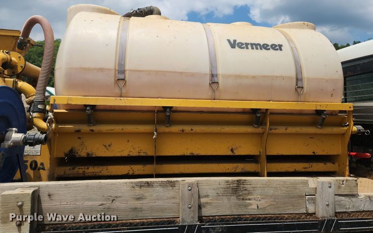 image for item OK9588 1999 GMC C7500  flatbed truck