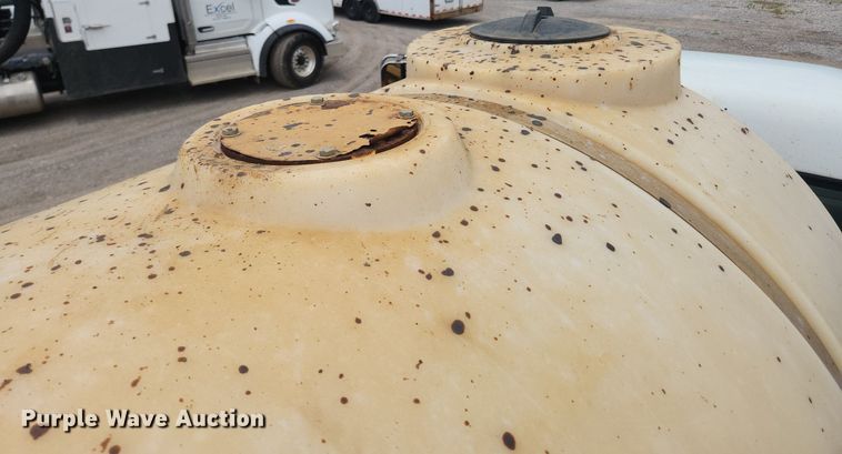 image for item OK9588 1999 GMC C7500  flatbed truck