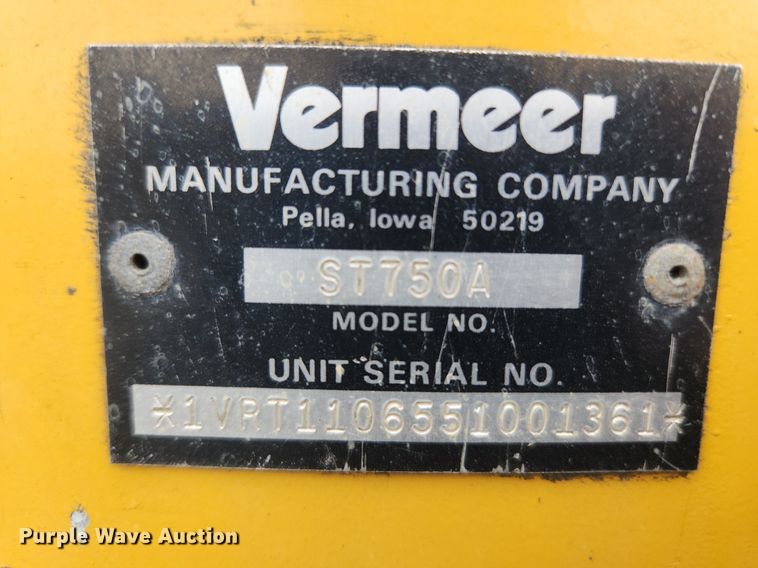 image for item OK9588 1999 GMC C7500  flatbed truck