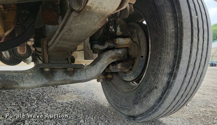 image for item OK9588 1999 GMC C7500  flatbed truck