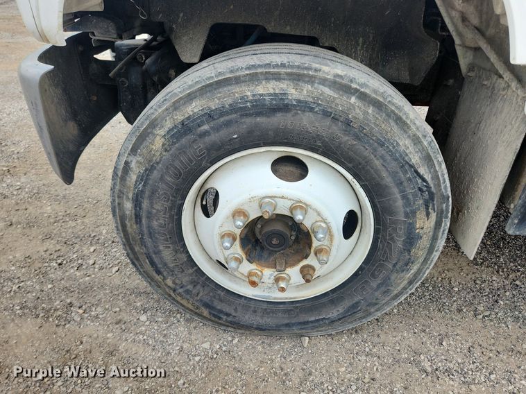 image for item OK9588 1999 GMC C7500  flatbed truck