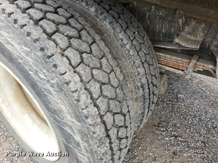 image for item OK9588 1999 GMC C7500  flatbed truck