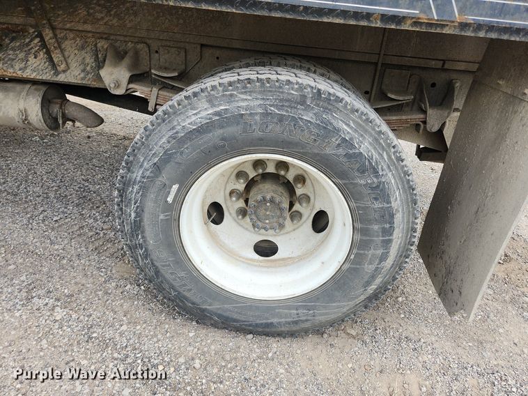 image for item OK9588 1999 GMC C7500  flatbed truck