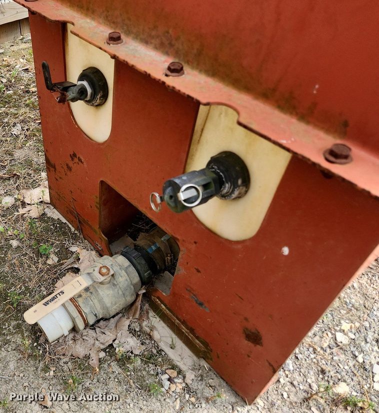 image for item OK9589 (2) Ditch Witch FM13 mud mixer tanks