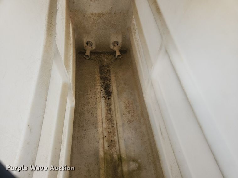 image for item OK9589 (2) Ditch Witch FM13 mud mixer tanks