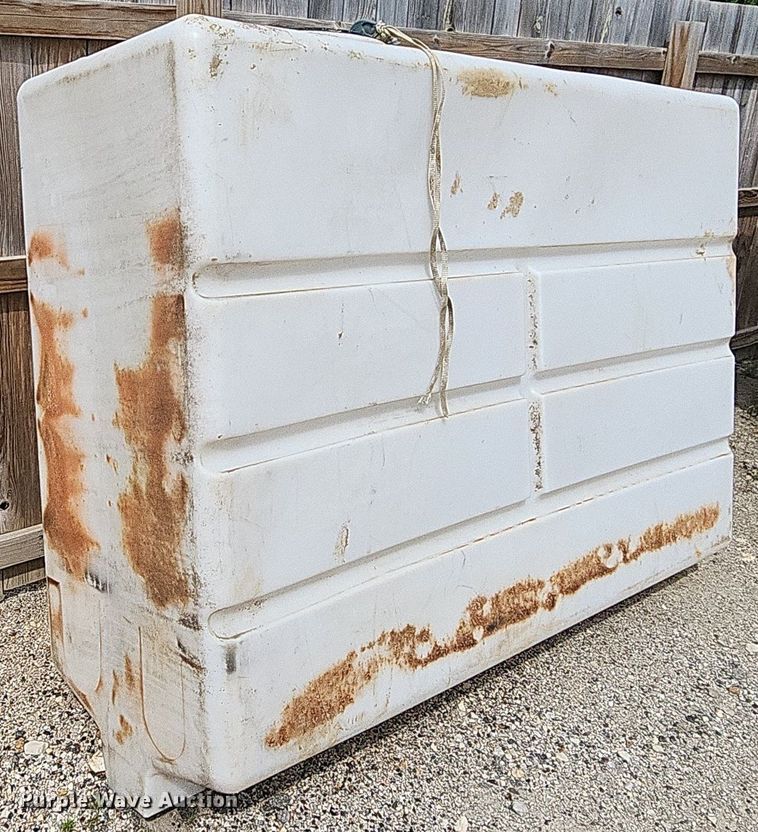 image for item OK9589 (2) Ditch Witch FM13 mud mixer tanks