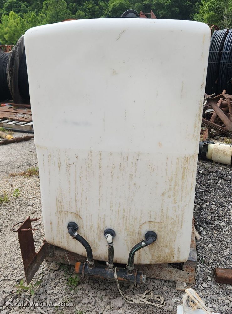 image for item OK9590 Ditch Witch FM13  mud mixer tank