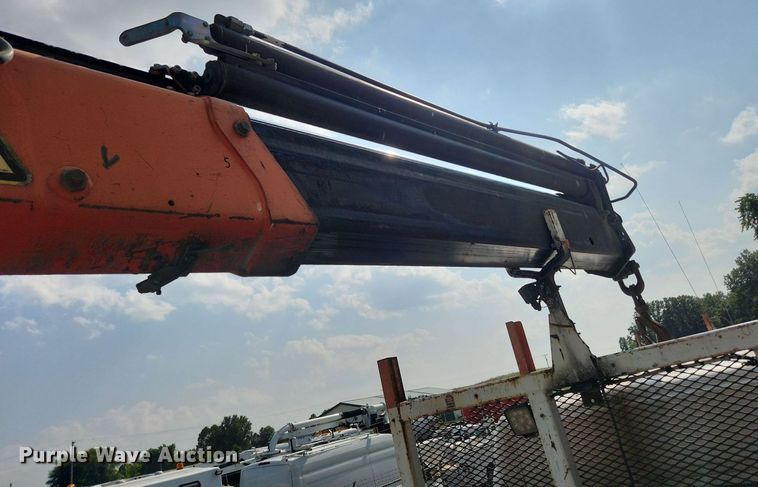 image for item OK9604 2007 Freightliner Business Class M2  crane truck