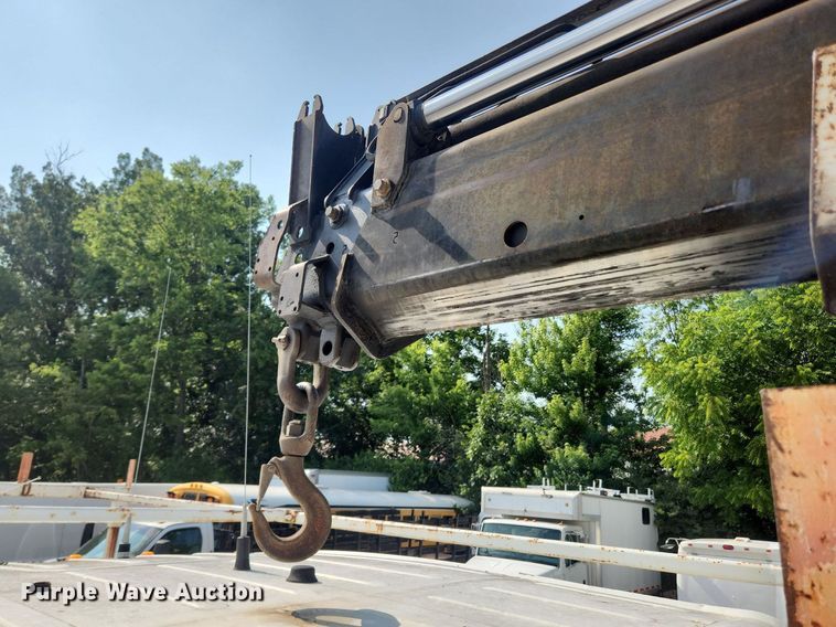 image for item OK9604 2007 Freightliner Business Class M2  crane truck