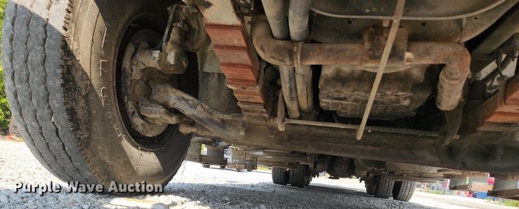 image for item OK9604 2007 Freightliner Business Class M2  crane truck