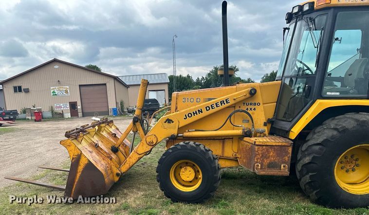 image for item ZA0320 1991 John Deere 310D  backhoe