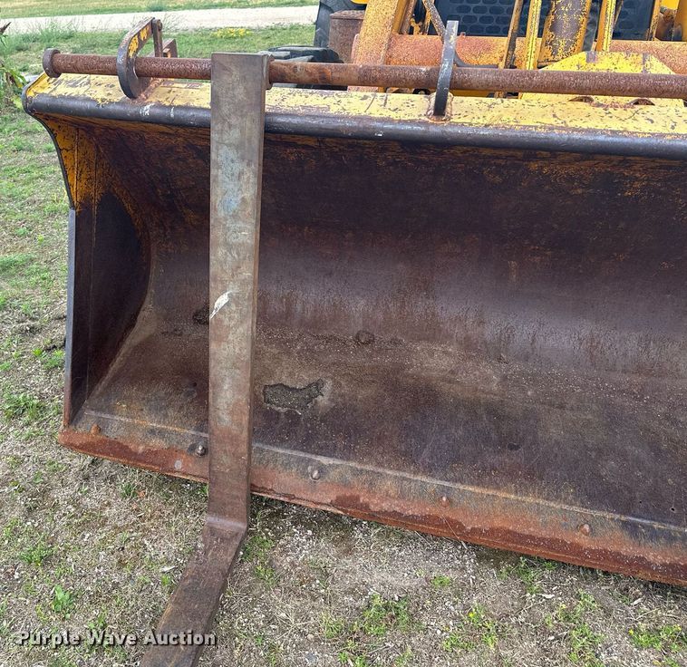 image for item ZA0320 1991 John Deere 310D  backhoe