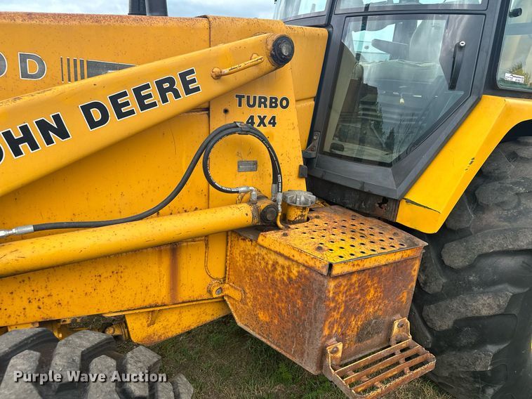 image for item ZA0320 1991 John Deere 310D  backhoe