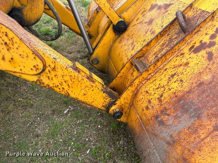 image for item ZA0320 1991 John Deere 310D  backhoe