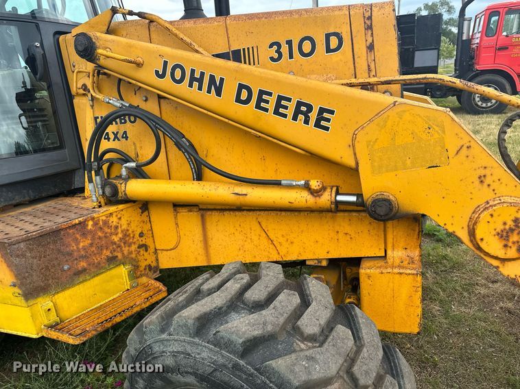 image for item ZA0320 1991 John Deere 310D  backhoe