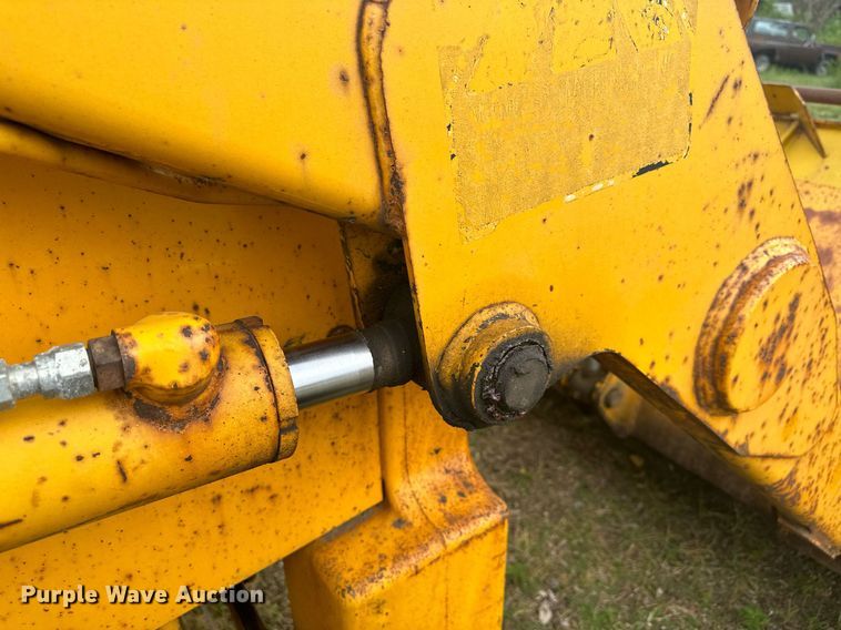 image for item ZA0320 1991 John Deere 310D  backhoe