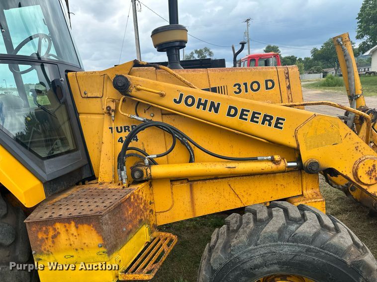 image for item ZA0320 1991 John Deere 310D  backhoe