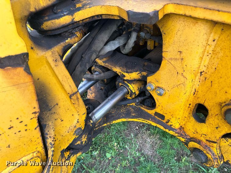 image for item ZA0320 1991 John Deere 310D  backhoe