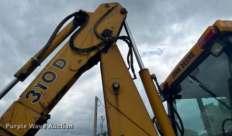 image for item ZA0320 1991 John Deere 310D  backhoe