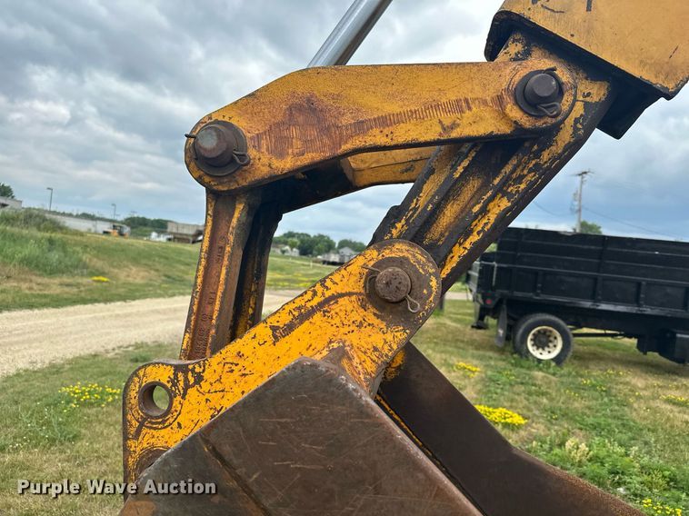 image for item ZA0320 1991 John Deere 310D  backhoe