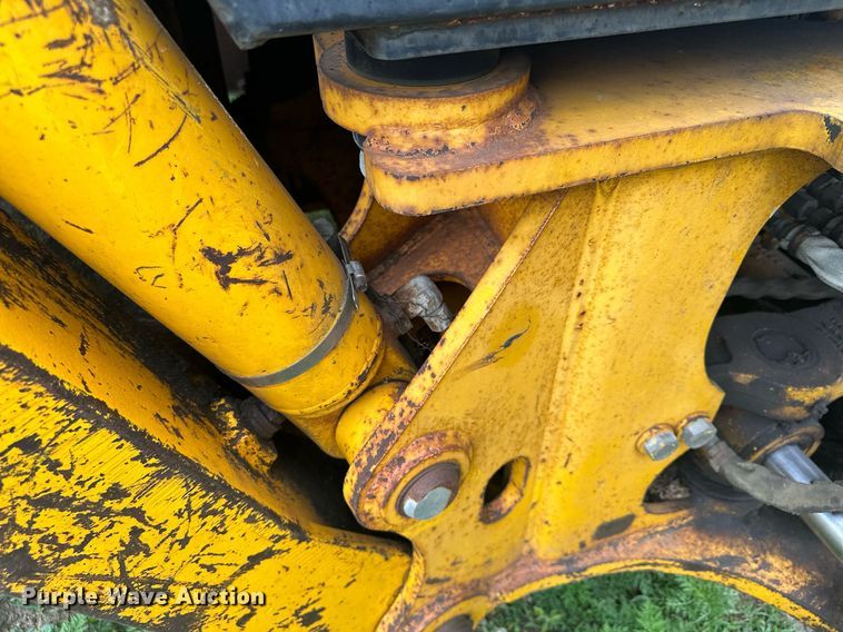 image for item ZA0320 1991 John Deere 310D  backhoe