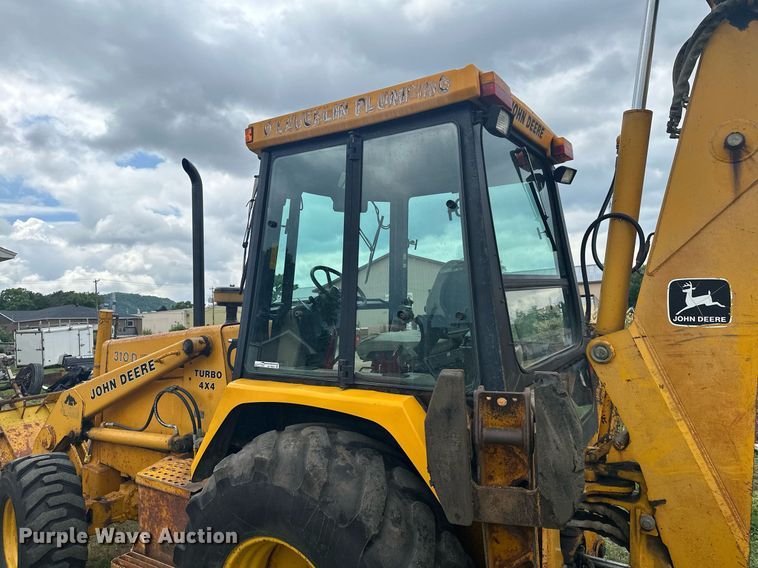 image for item ZA0320 1991 John Deere 310D  backhoe