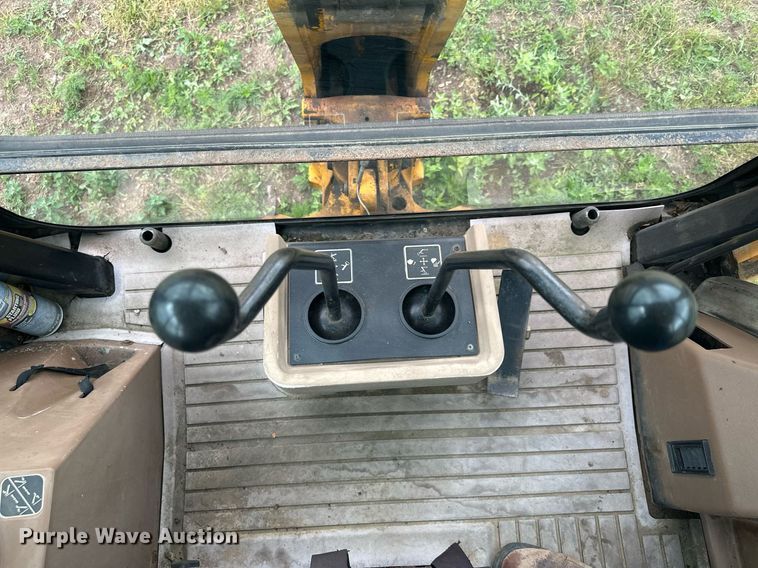 image for item ZA0320 1991 John Deere 310D  backhoe