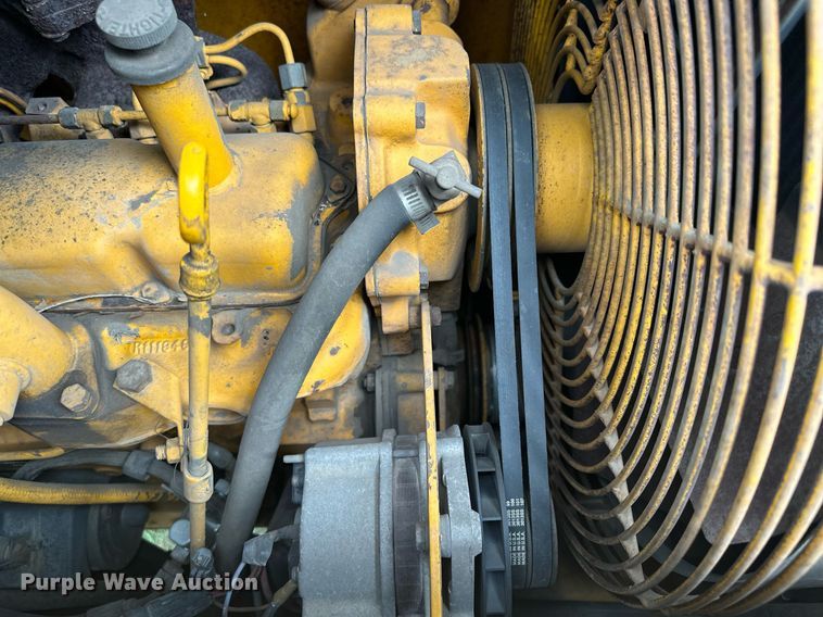 image for item ZA0320 1991 John Deere 310D  backhoe