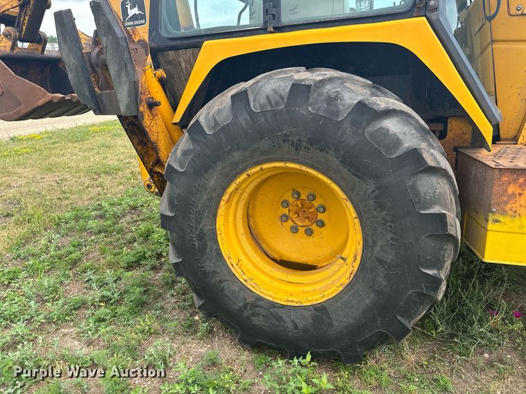 image for item ZA0320 1991 John Deere 310D  backhoe